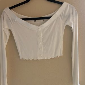 Long sleeve cropped shirt